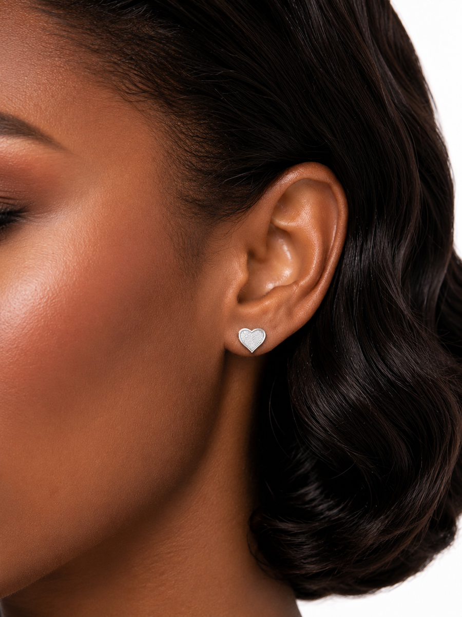 Amour Lumière Pavé Heart Stud Earrings