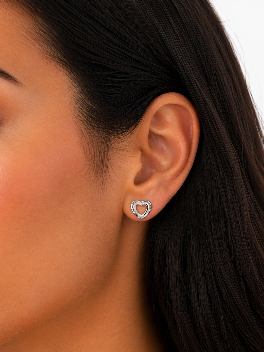 Cœur Lumière Crystal Heart Stud Earrings