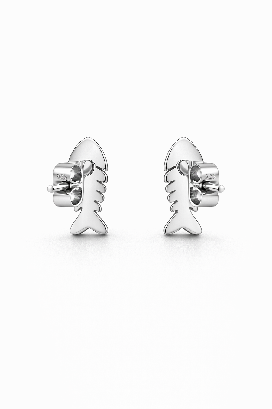 Côte d’Azur Fishbone Stud Earrings
