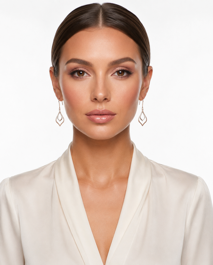 Élan d’Amour Drop Earrings