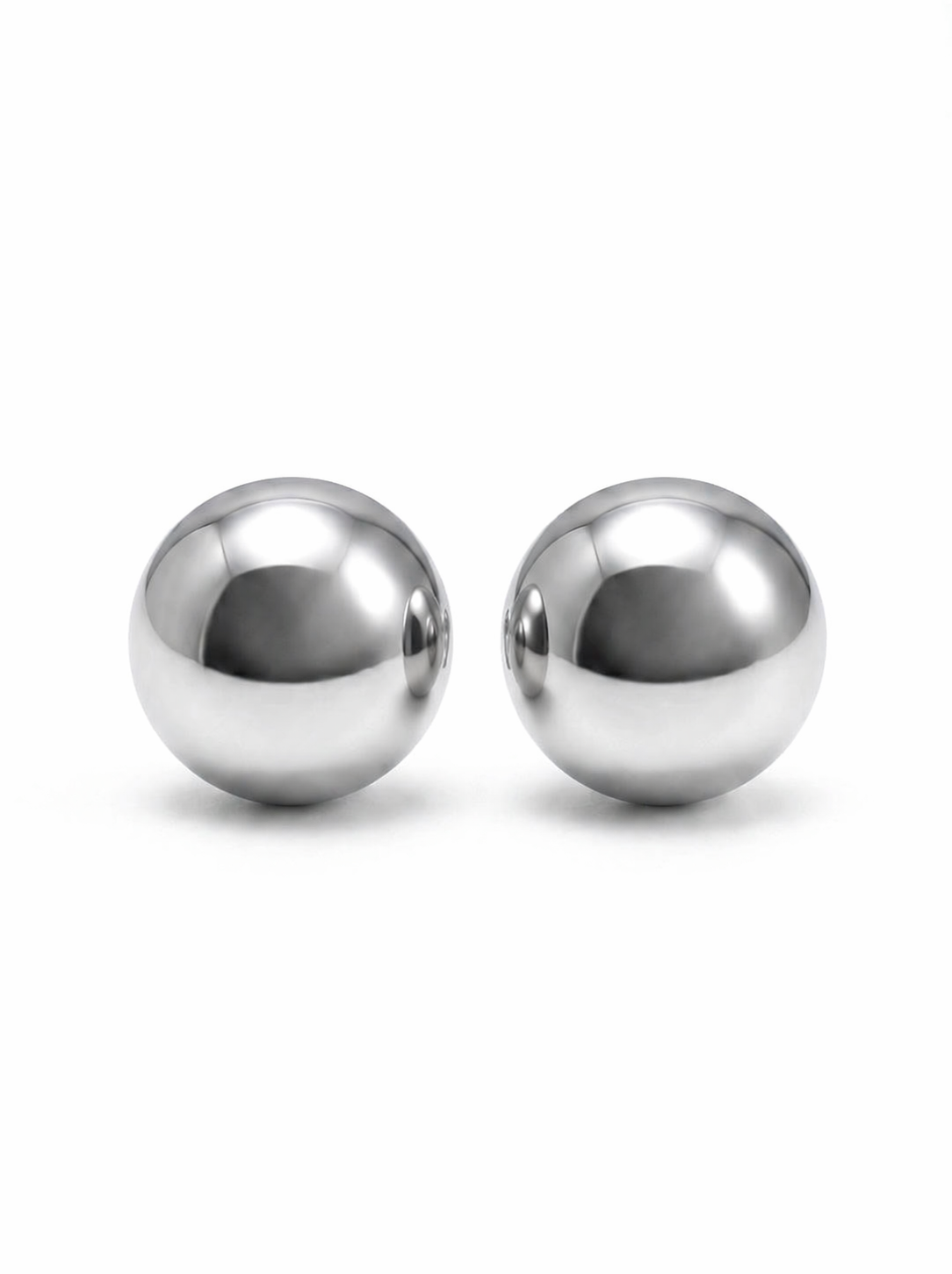 Élodie Dome Stud Earrings